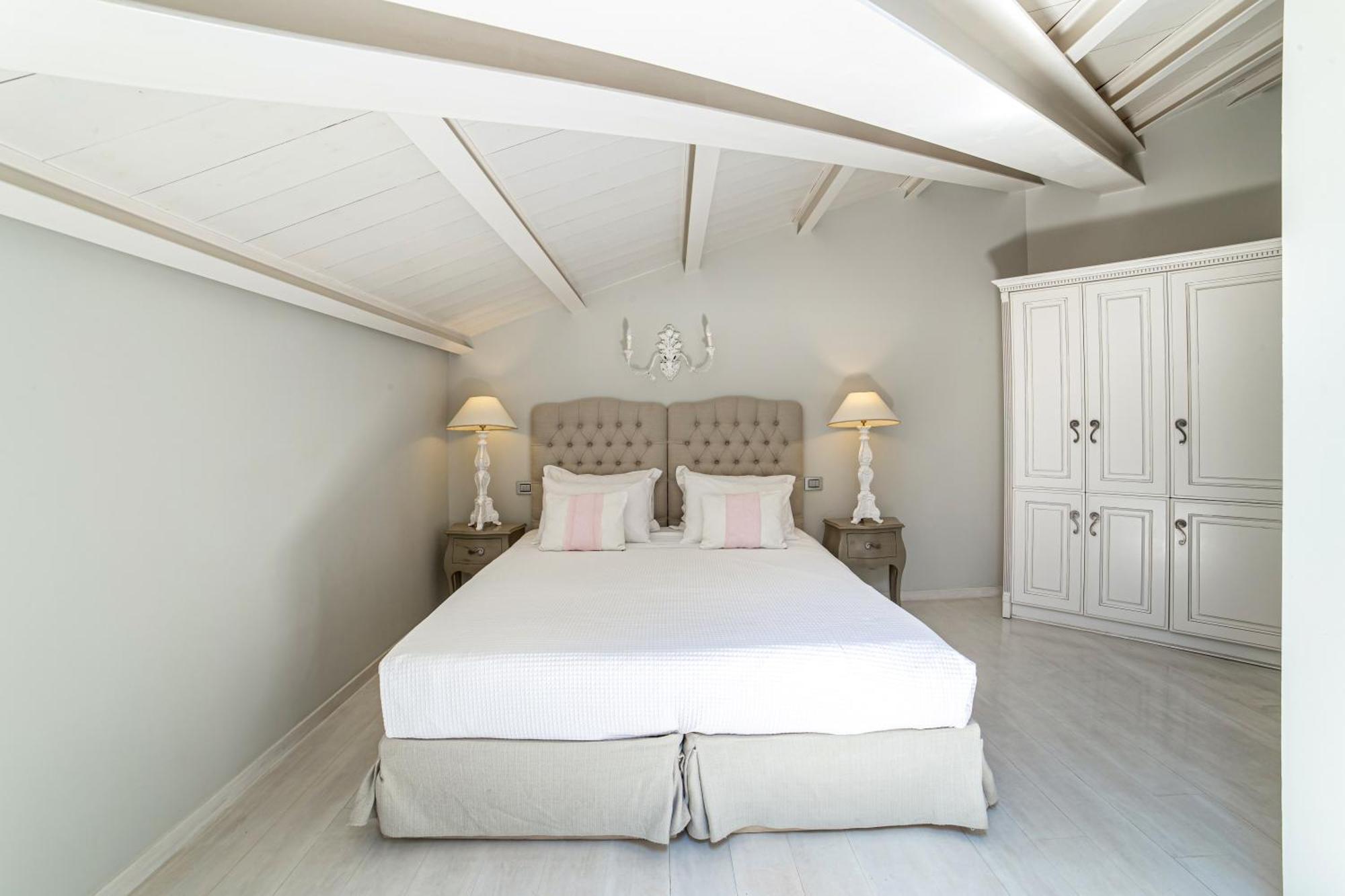 Micra Anglia Boutique Hotel & Spa Andros Town Ngoại thất bức ảnh