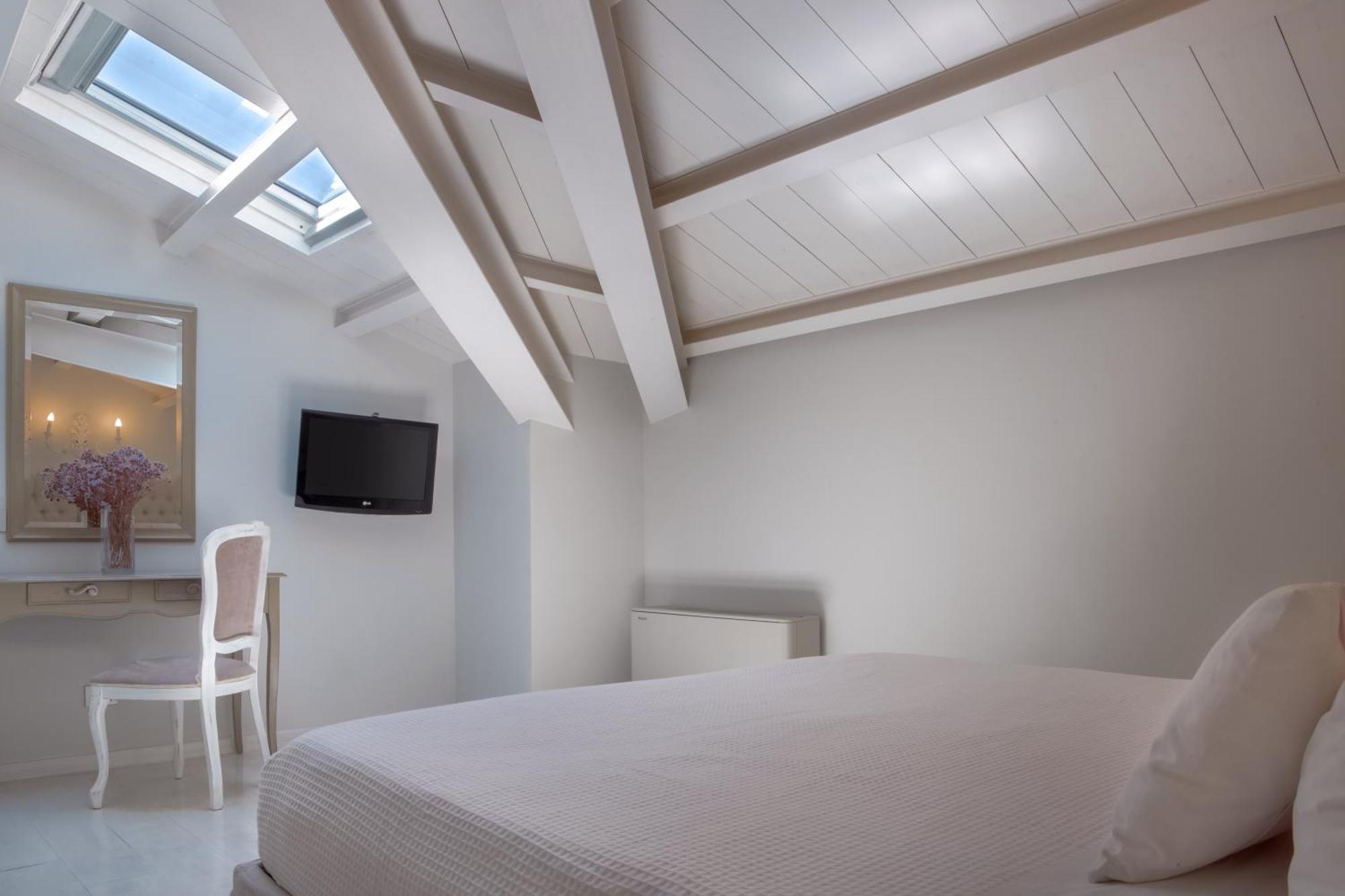 Micra Anglia Boutique Hotel & Spa Andros Town Ngoại thất bức ảnh
