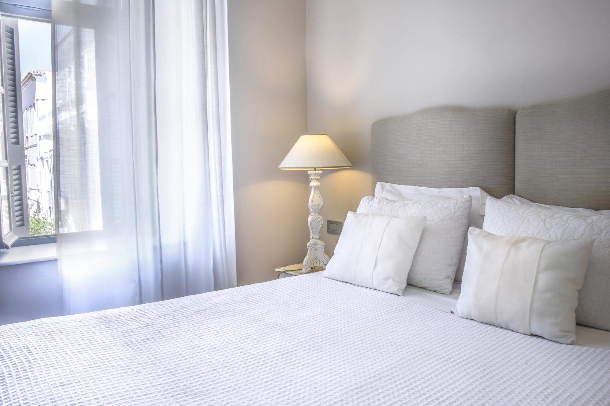 Micra Anglia Boutique Hotel & Spa Andros Town Ngoại thất bức ảnh
