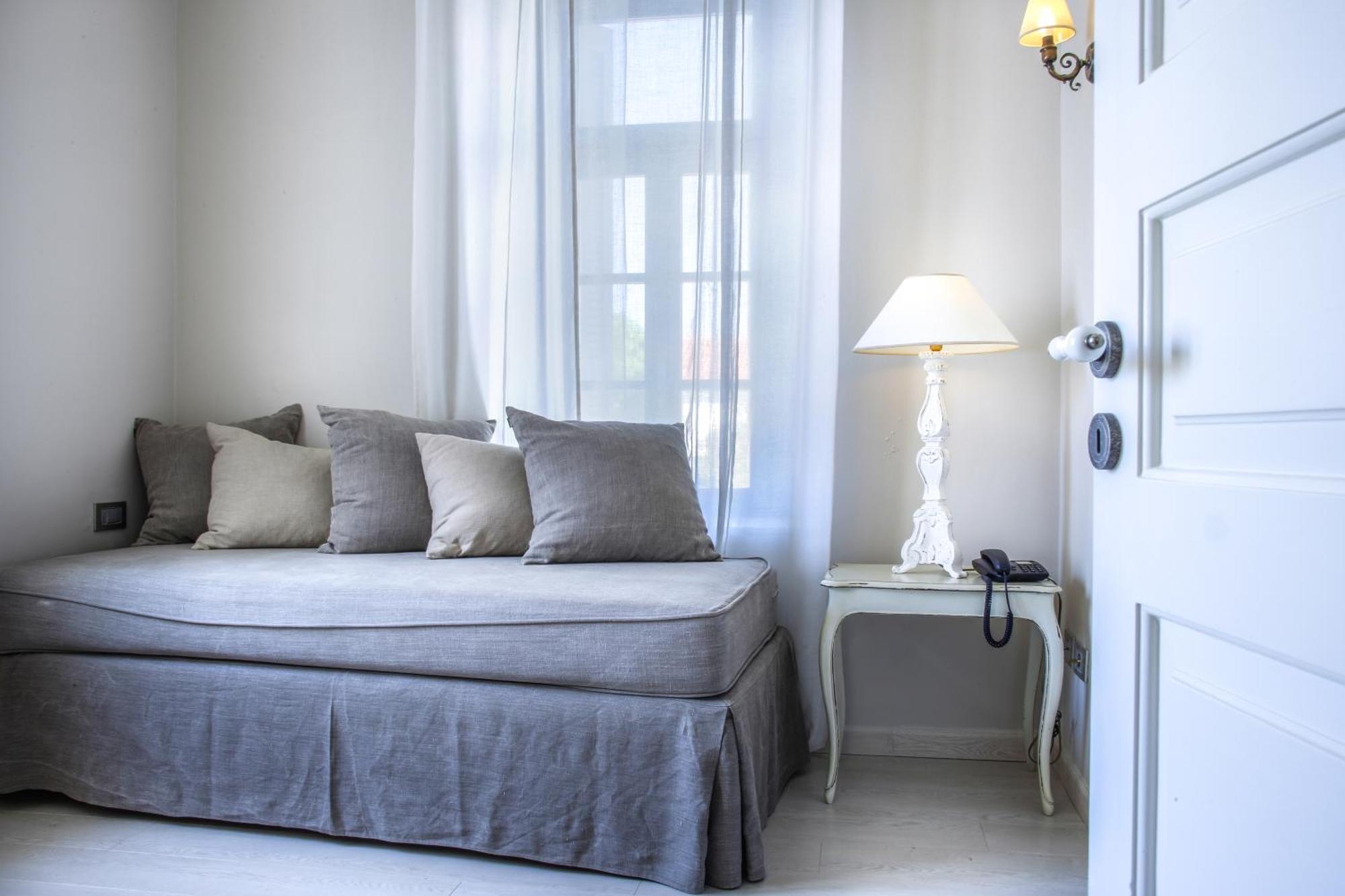 Micra Anglia Boutique Hotel & Spa Andros Town Ngoại thất bức ảnh